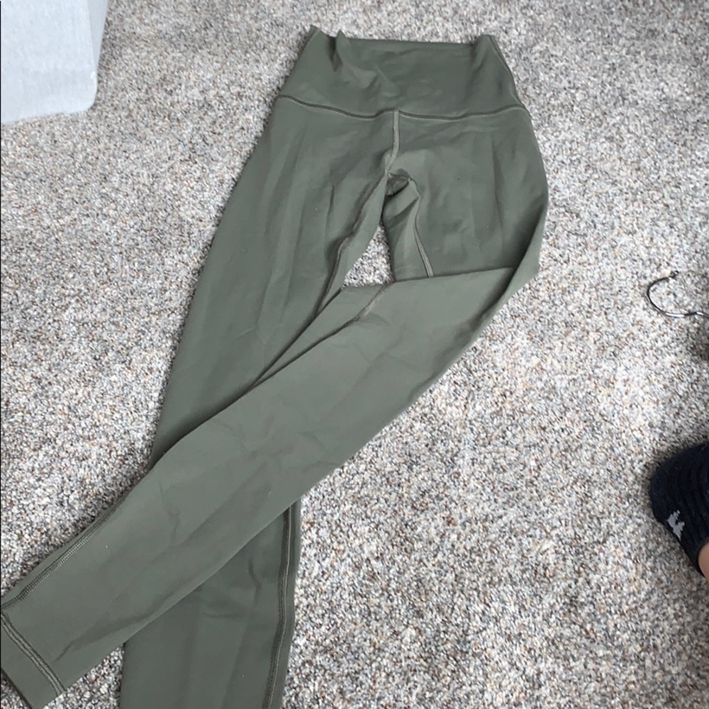 Brand new lulu lemon olive leggings!
